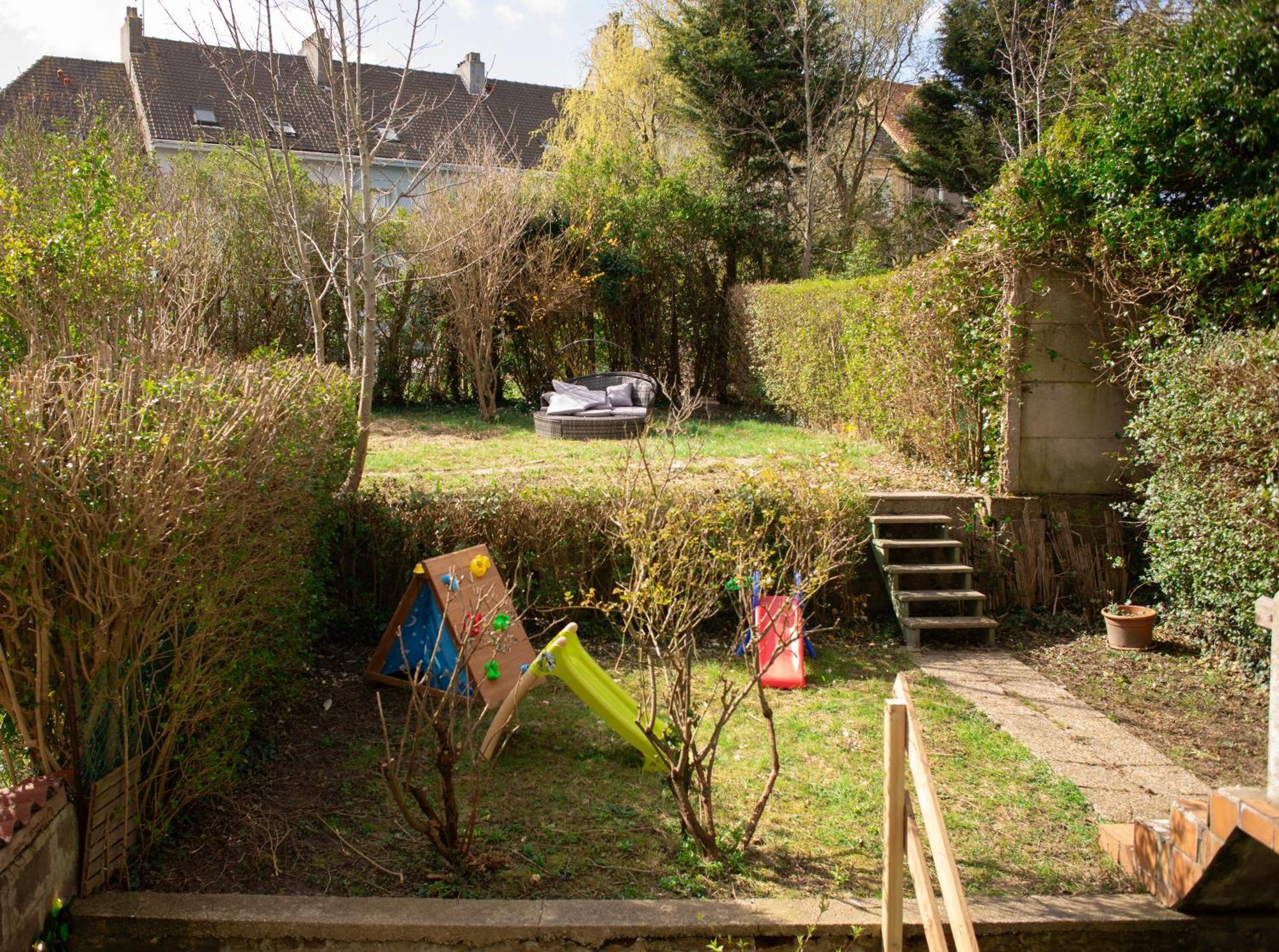 , Jardin 250m2 Et Cosy De 60 M2 Au Centre *